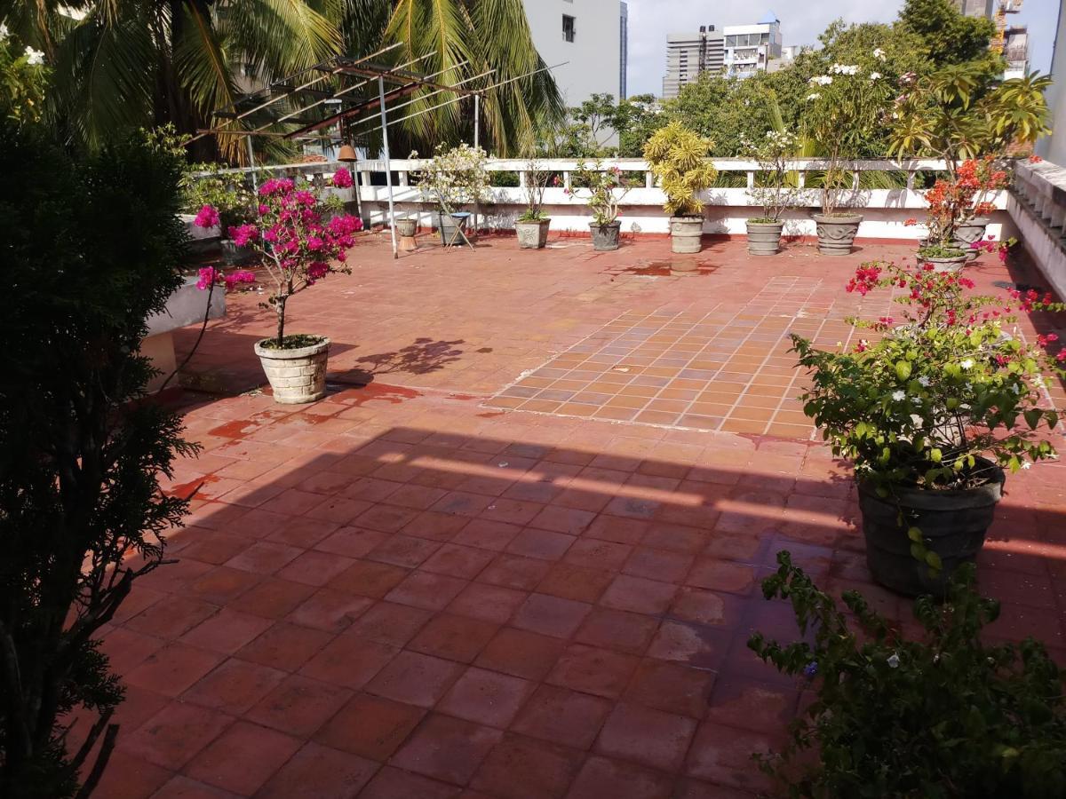 Elegance Oasis, Colombo 3 Hotel ภายนอก รูปภาพ
