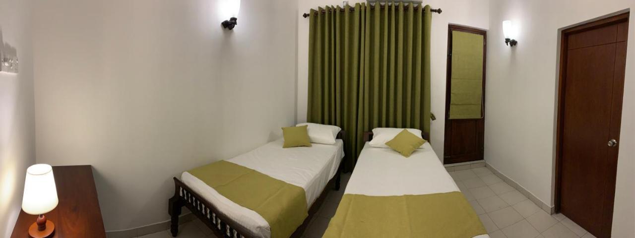 Elegance Oasis, Colombo 3 Hotel ภายนอก รูปภาพ