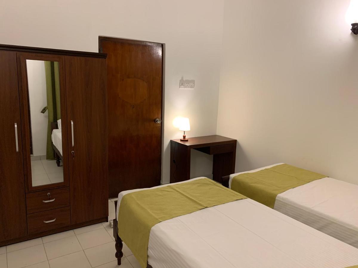Elegance Oasis, Colombo 3 Hotel ภายนอก รูปภาพ
