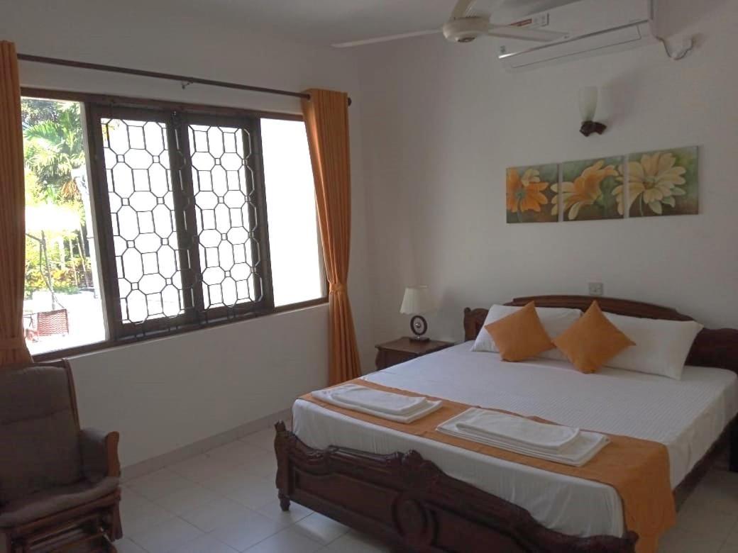 Elegance Oasis, Colombo 3 Hotel ภายนอก รูปภาพ